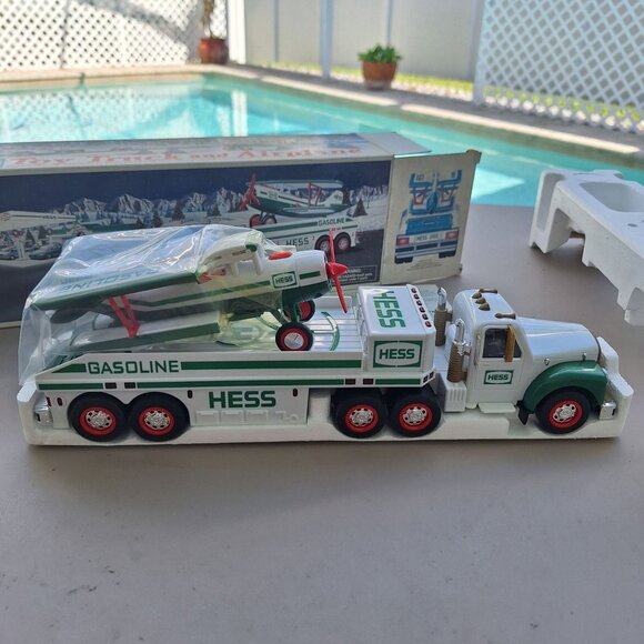 VINTAGE 2002 HESS TOY TRUCK AND AIRPLANE NIB - Picture 9 of 11